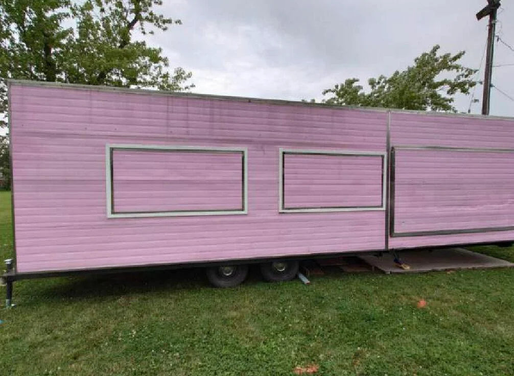 30-foot pink trailer stolen from Kinsmen Club